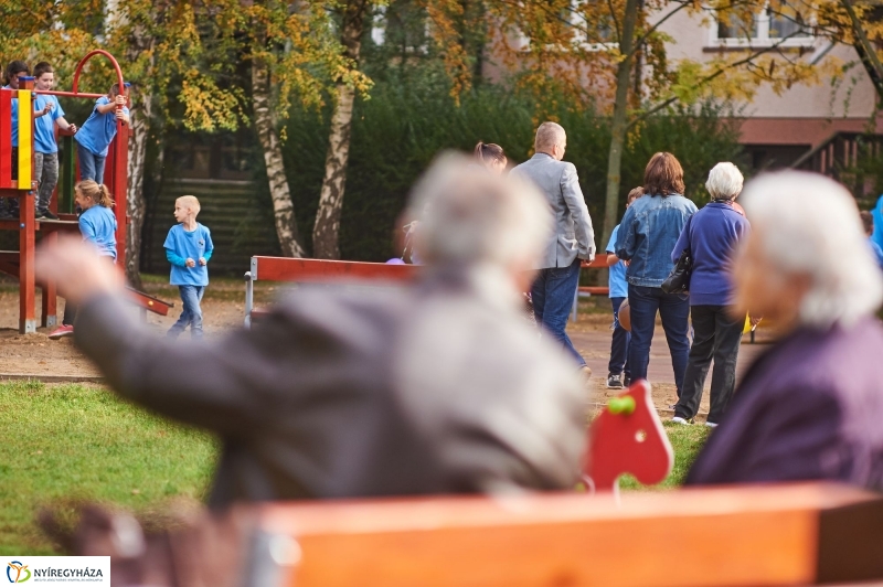 Játszótér átadás a Dohány utcán - fotó Szarka Lajos