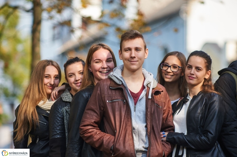 Emlékezés Krúdy Gyula szobránál - fotó Szarka Lajos