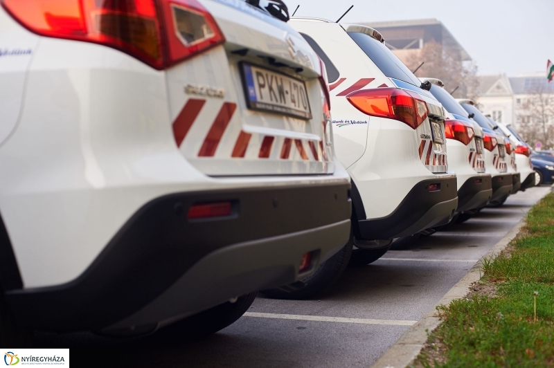 Új rendőrautók - fotó Szarka Lajos
