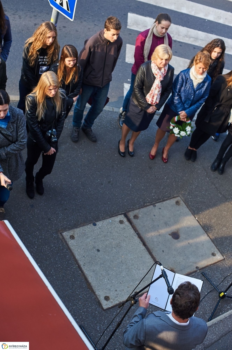 Megemlékező koszorúzások - fotó Szarka Lajos