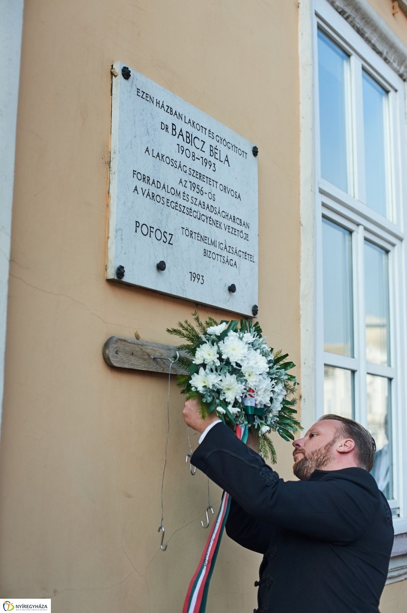 Megemlékező koszorúzások - fotó Szarka Lajos