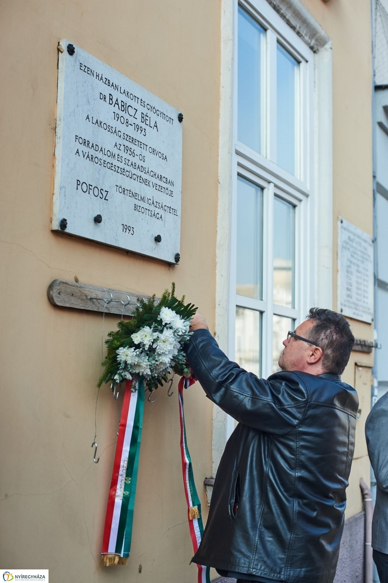 Megemlékező koszorúzások - fotó Szarka Lajos