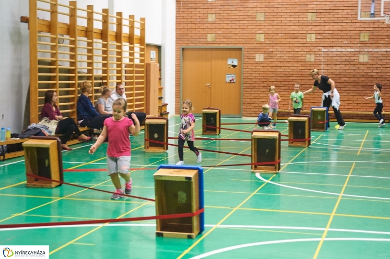 Mozdulj Nyíregyháza-gyerektorna - fotó Szarka Lajos