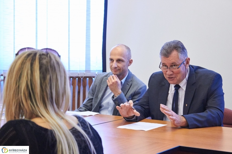 Új műtőasztal és röntgen a kórházban - fotó Szarka Lajos