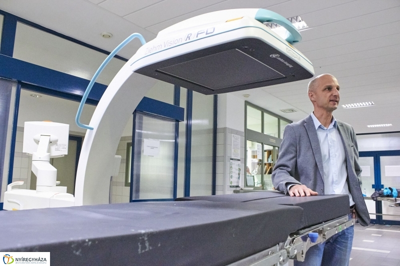 Új műtőasztal és röntgen a kórházban - fotó Szarka Lajos