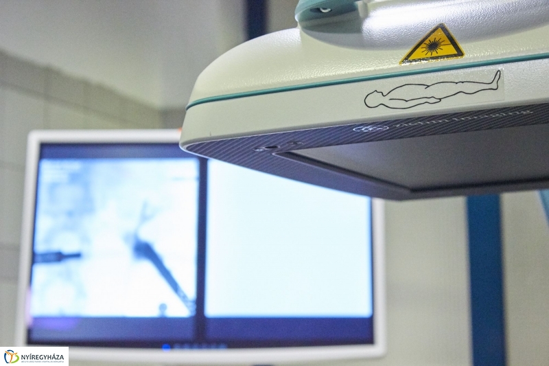 Új műtőasztal és röntgen a kórházban - fotó Szarka Lajos
