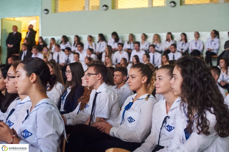 Ünnepség a Zrínyi gimiben - fotó Szarka Lajos