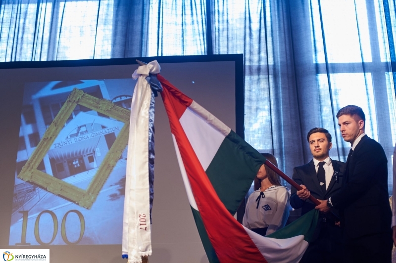 Ünnepség a Zrínyi gimiben - fotó Szarka Lajos