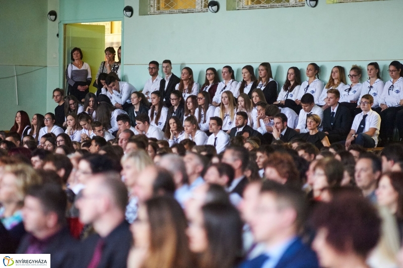 Ünnepség a Zrínyi gimiben - fotó Szarka Lajos