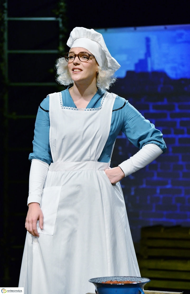 Mirr-Murr kalandjai - fotó Trifonov Éva