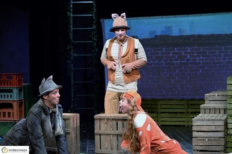 Mirr-Murr kalandjai - fotó Trifonov Éva