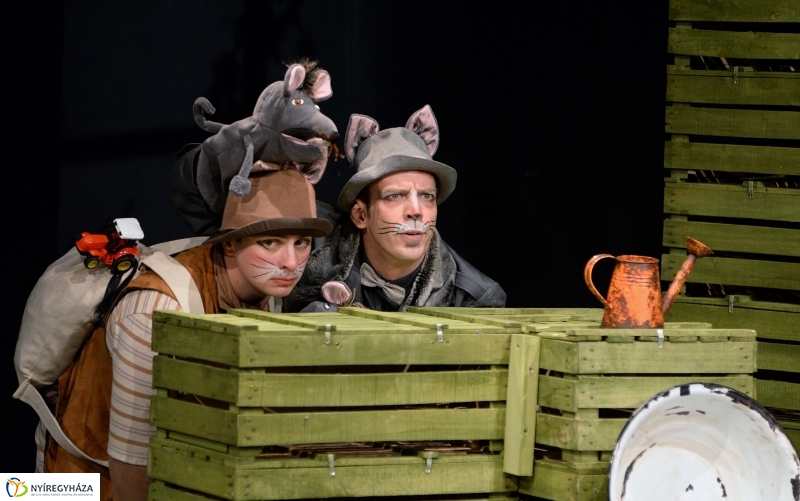 Mirr-Murr kalandjai - fotó Trifonov Éva