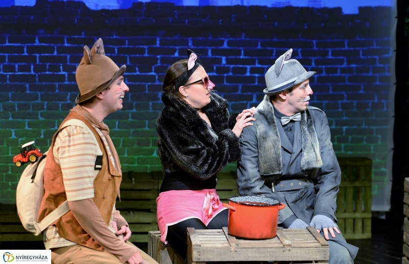 Mirr-Murr kalandjai - fotó Trifonov Éva