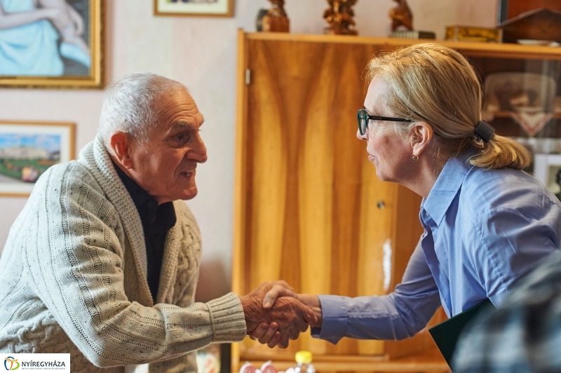 Szépkorú köszöntése Miskolczi István - fotó Szarka Lajos