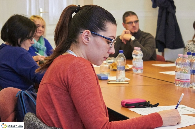 Szelektív hulladékgyűjtés a kórházban - fotó Szarka Lajos