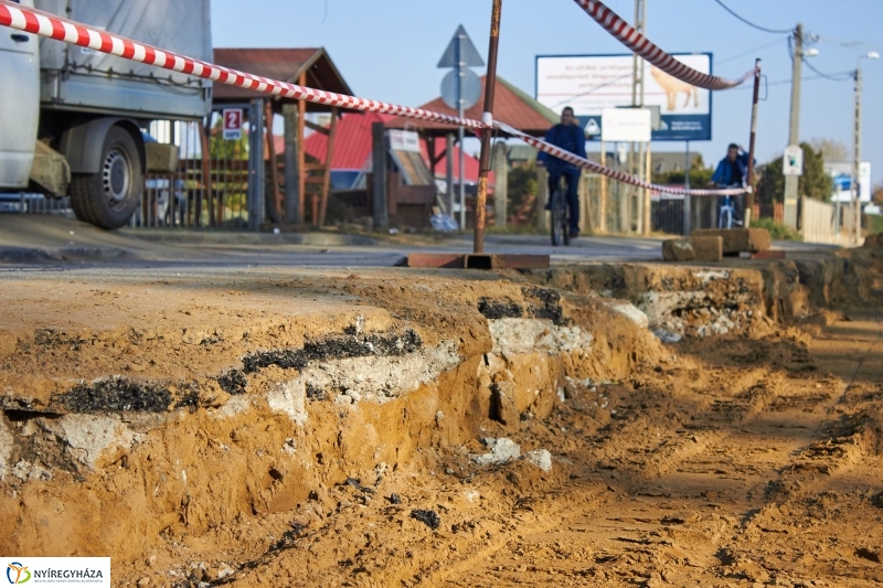 Munkálatok a Tünde utcán - fotó Szarka Lajos