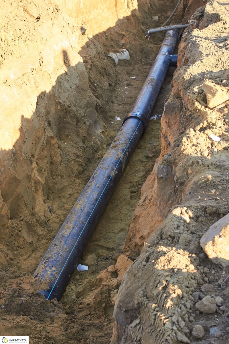 Munkálatok a Tünde utcán - fotó Szarka Lajos