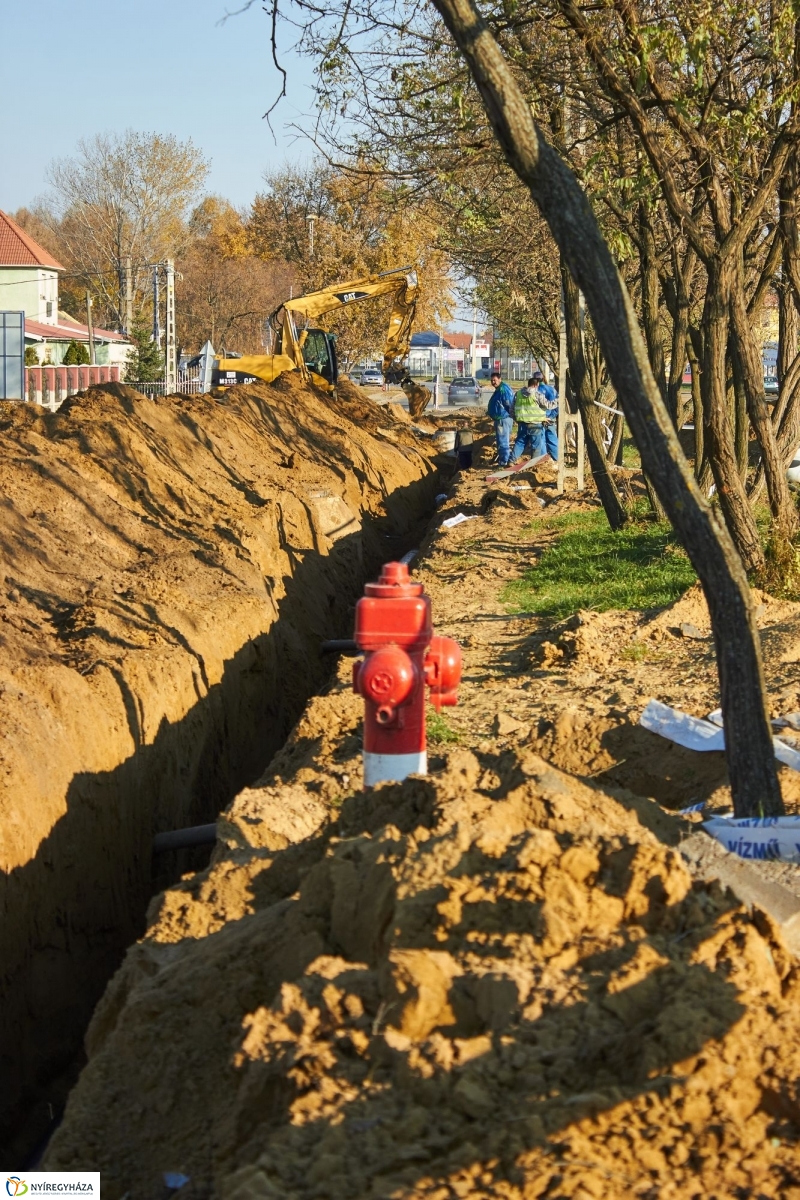 Munkálatok a Tünde utcán - fotó Szarka Lajos