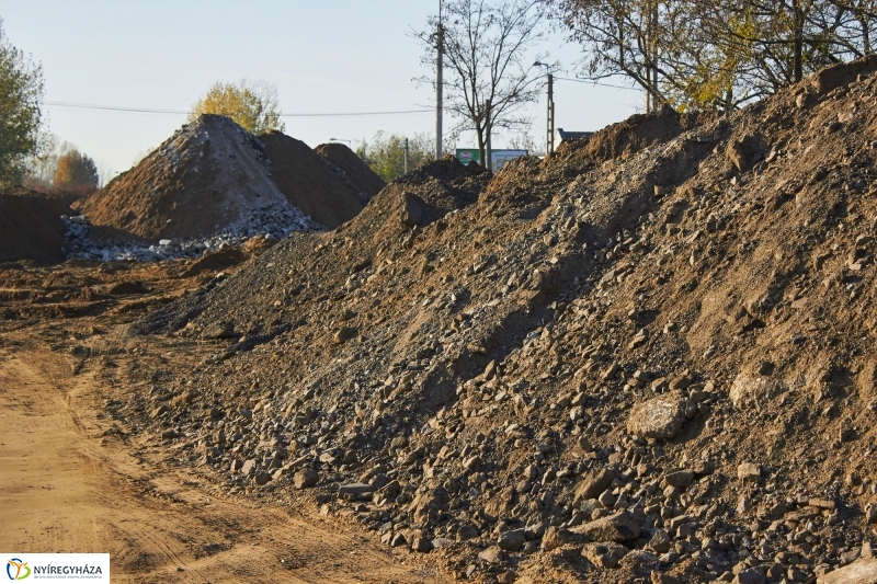 Munkálatok a Tünde utcán - fotó Szarka Lajos