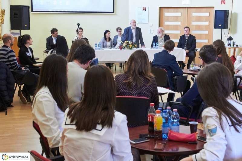 Wallenberg nyomában vetélkedő - fotó Szarka Lajos