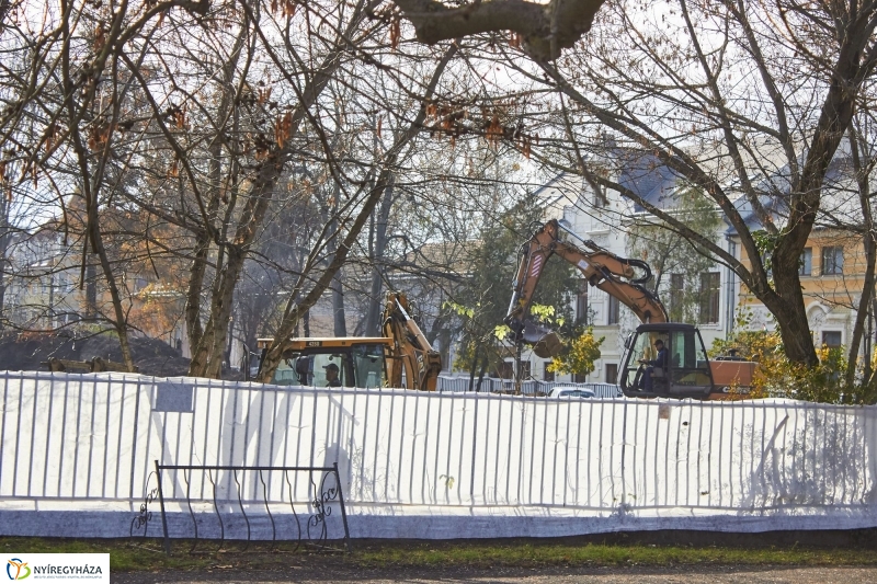 Szabadtéri színpad munkálatai - fotó Szarka Lajos