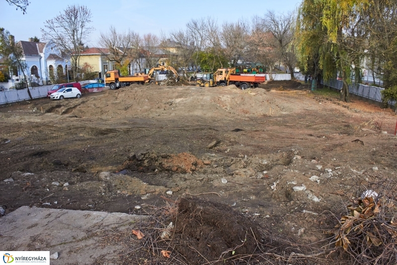 Szabadtéri színpad munkálatai - fotó Szarka Lajos