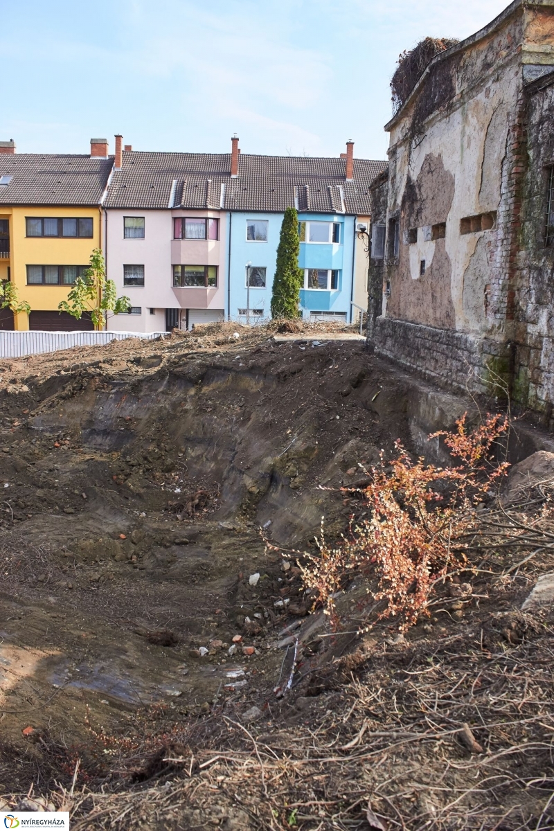 Szabadtéri színpad munkálatai - fotó Szarka Lajos