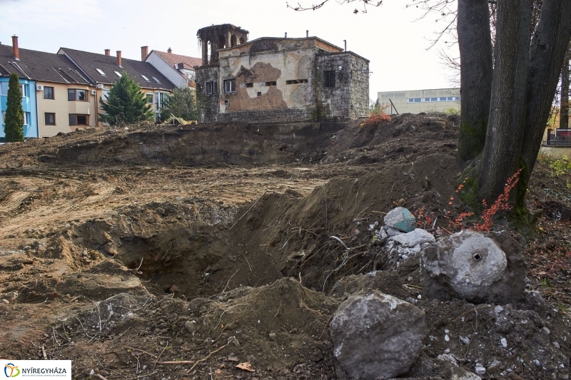 Szabadtéri színpad munkálatai - fotó Szarka Lajos