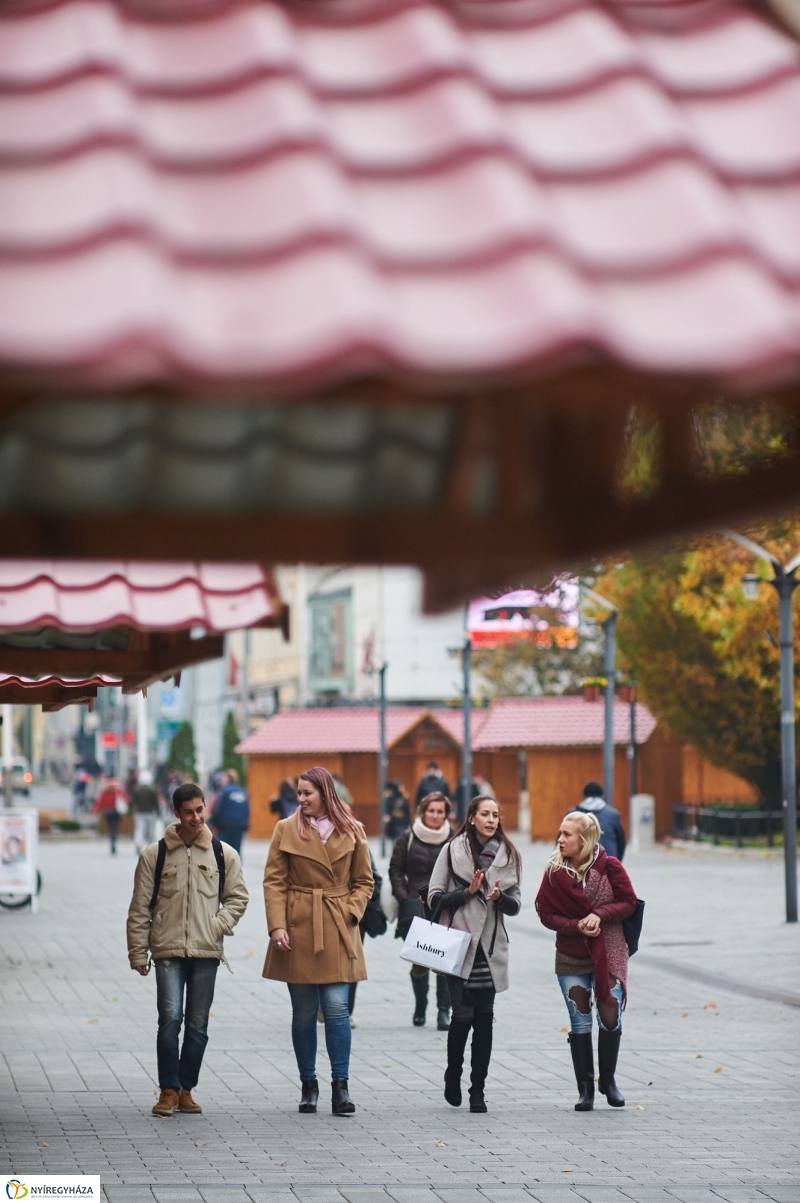 Készülődés az Adventi Forgatagra - fotó Szarka Lajos