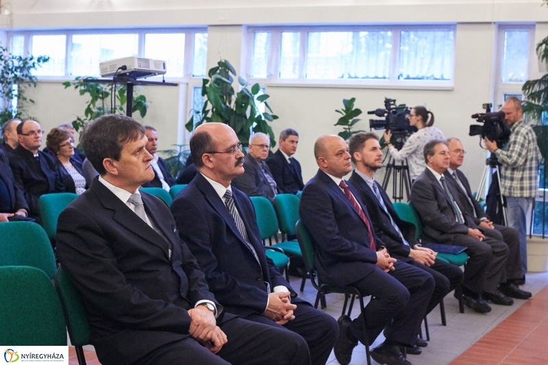 Ünnepség a református templomban - fotó Szarka Lajos