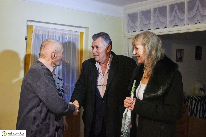 Szépkorú köszöntése Sipos János - fotó Szarka Lajos