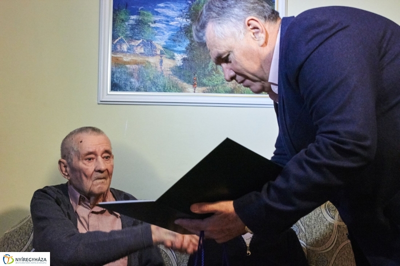 Szépkorú köszöntése Sipos János - fotó Szarka Lajos