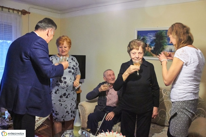Szépkorú köszöntése Sipos János - fotó Szarka Lajos