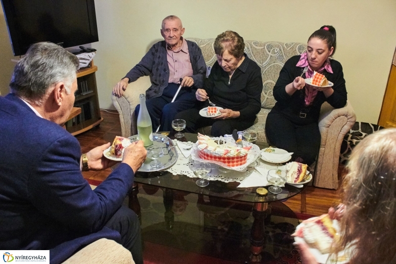Szépkorú köszöntése Sipos János - fotó Szarka Lajos