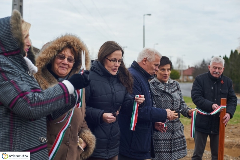 Szikes utca átadása - fotó Szarka Lajos