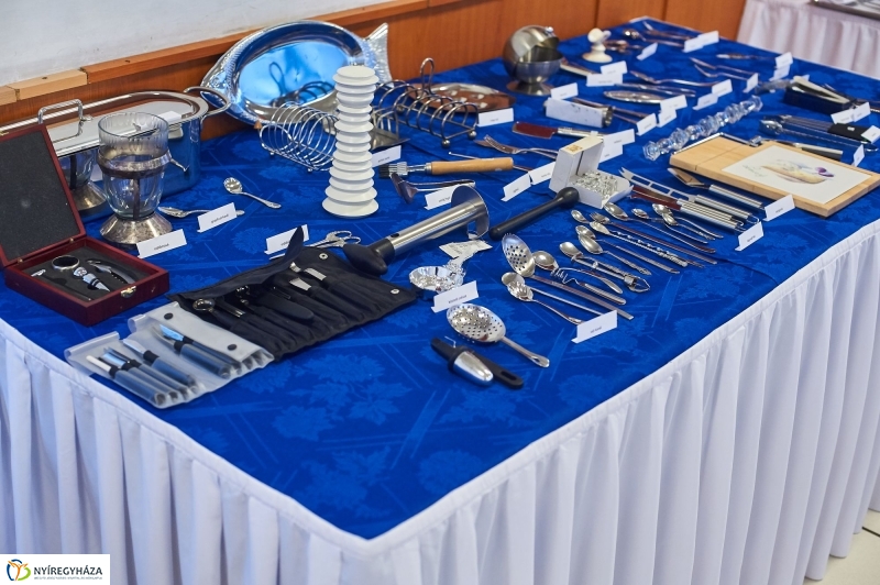 Pincér szakképzés a Sipkayban - fotó Szarka Lajos