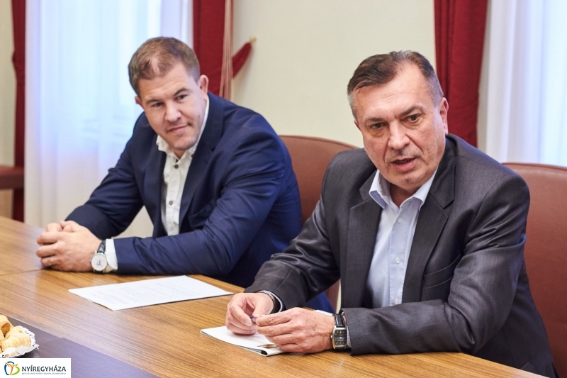 SOSZ sajtótájékoztató - fotó Szarka Lajos