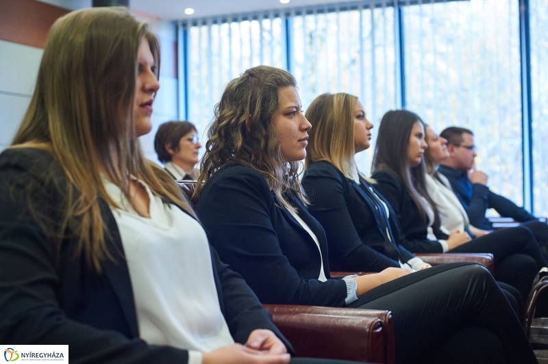Egyetemi ösztöndíjasok - fotó Szarka Lajos