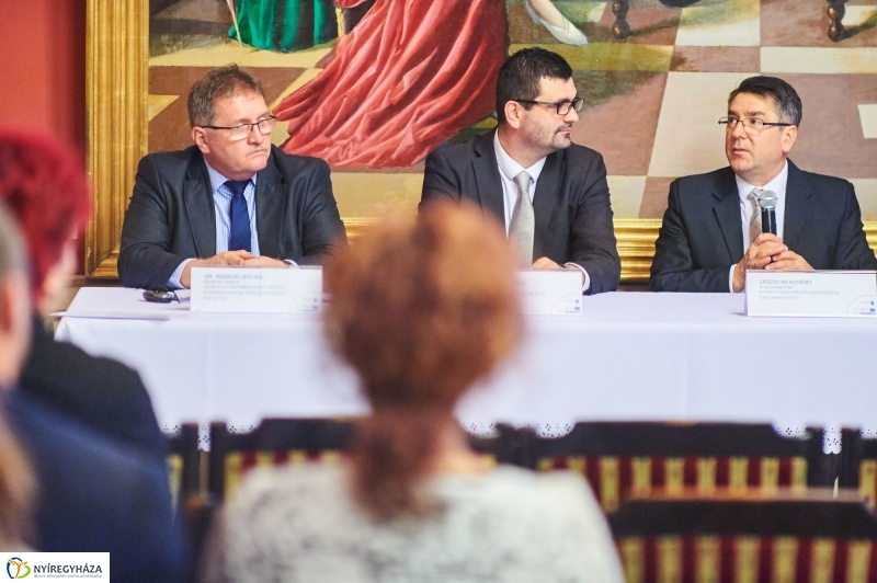 Foglalkoztatási paktum 20171117 - fotó Szarka Lajos