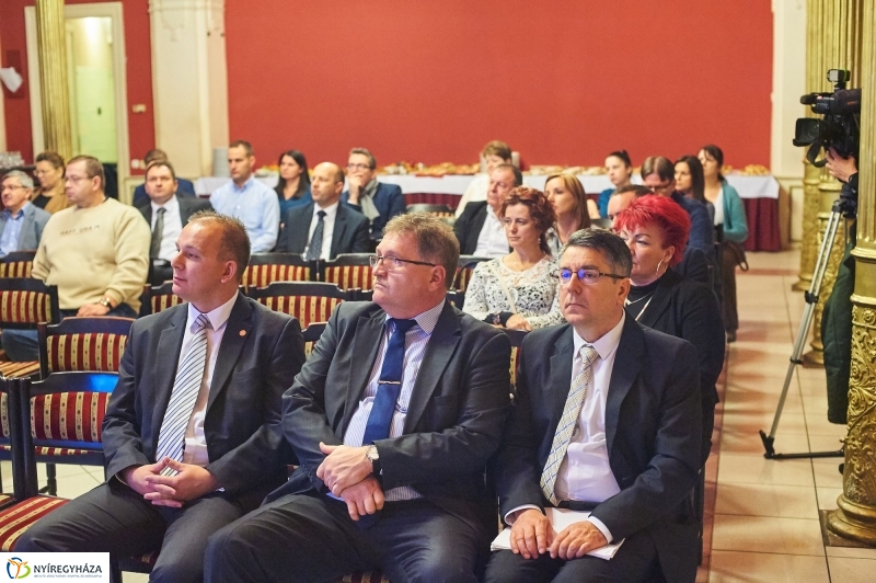 Foglalkoztatási paktum 20171117 - fotó Szarka Lajos