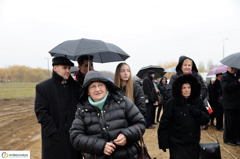 Református templom alapkőletétel - fotó Trifonov Éva