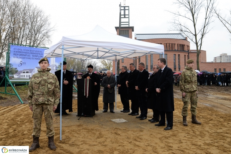 Református templom alapkőletétel - fotó Trifonov Éva