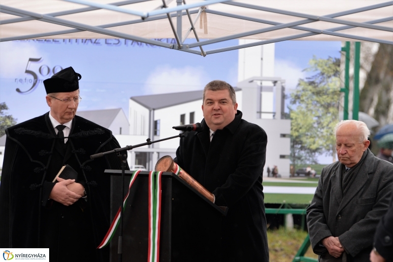 Református templom alapkőletétel - fotó Trifonov Éva