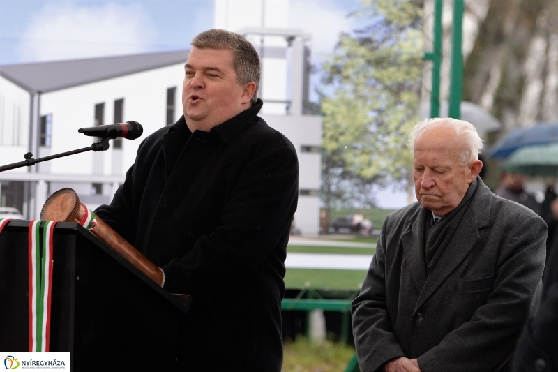 Református templom alapkőletétel - fotó Trifonov Éva