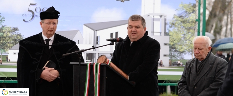 Református templom alapkőletétel - fotó Trifonov Éva