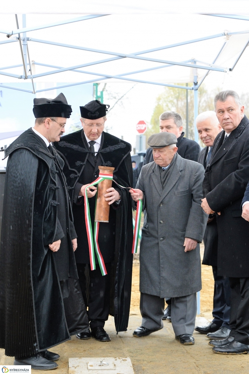 Református templom alapkőletétel - fotó Trifonov Éva