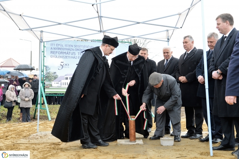 Református templom alapkőletétel - fotó Trifonov Éva