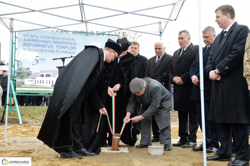 Református templom alapkőletétel - fotó Trifonov Éva