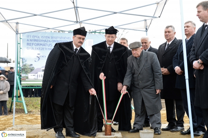 Református templom alapkőletétel - fotó Trifonov Éva