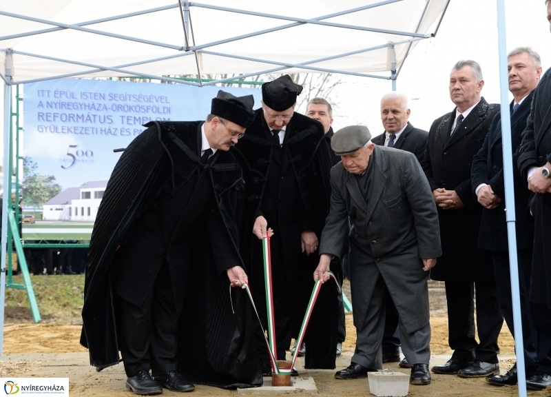 Református templom alapkőletétel - fotó Trifonov Éva